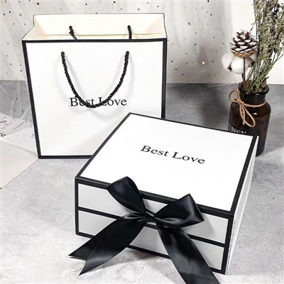 صندوق تغليف هدايا عيد الميلاد من Ins Style